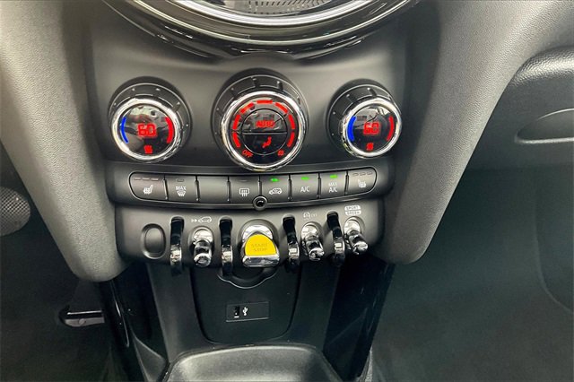 Used 2024 MINI Cooper SE image 24