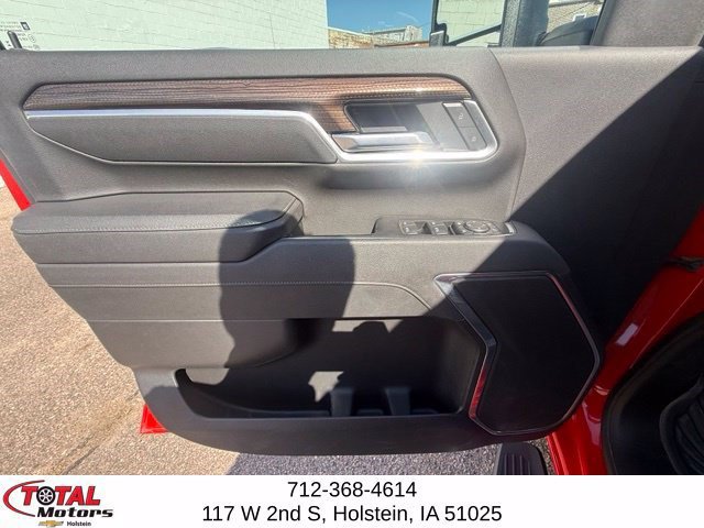 Used 2025 Chevrolet Silverado 2500 LT w/ Texas Edition AWD/4WD image 9