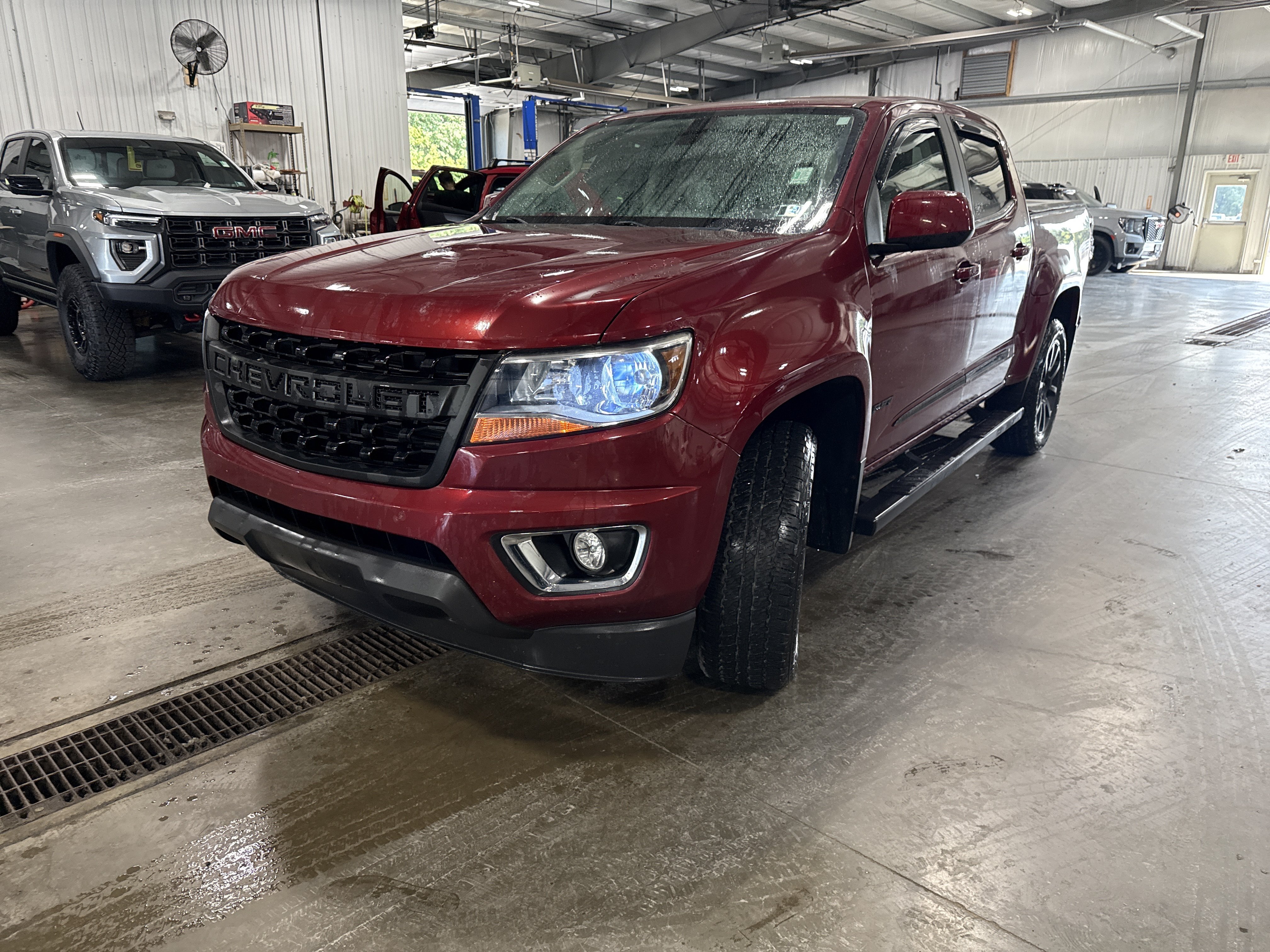Used 2019 Chevrolet Colorado LT w/ Colorado RST Special Edition AWD/4WD image 6