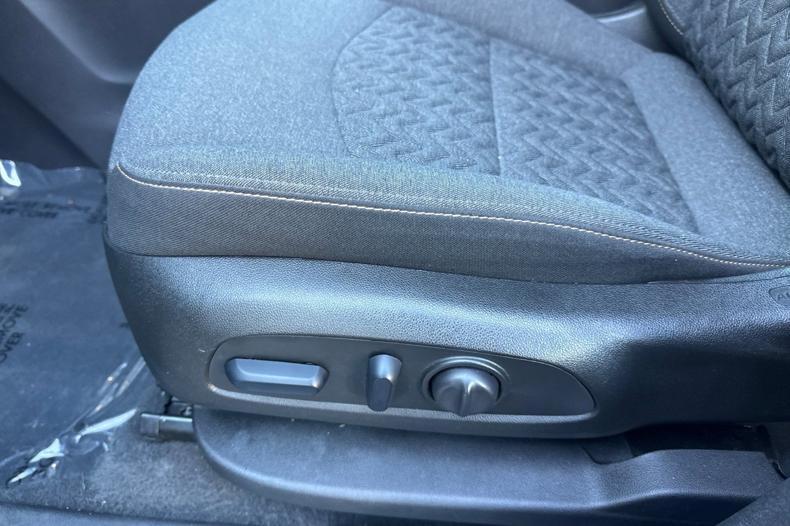 Used 2024 Chevrolet Equinox LT image 14