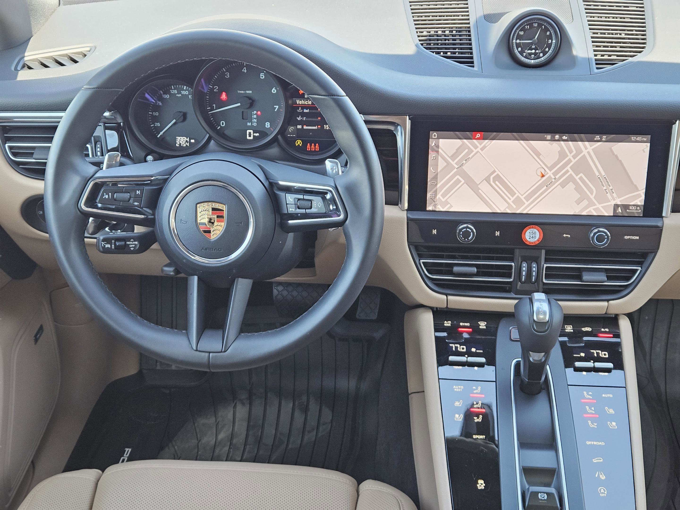 Certified 2026 Porsche Macan image 25