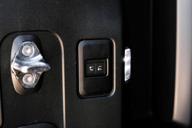 New 2026 Land Rover Defender 110 V8 AWD/4WD image 68