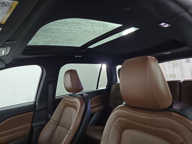 Used 2023 Lincoln Aviator Reserve w/ Elements Package Plus image 32