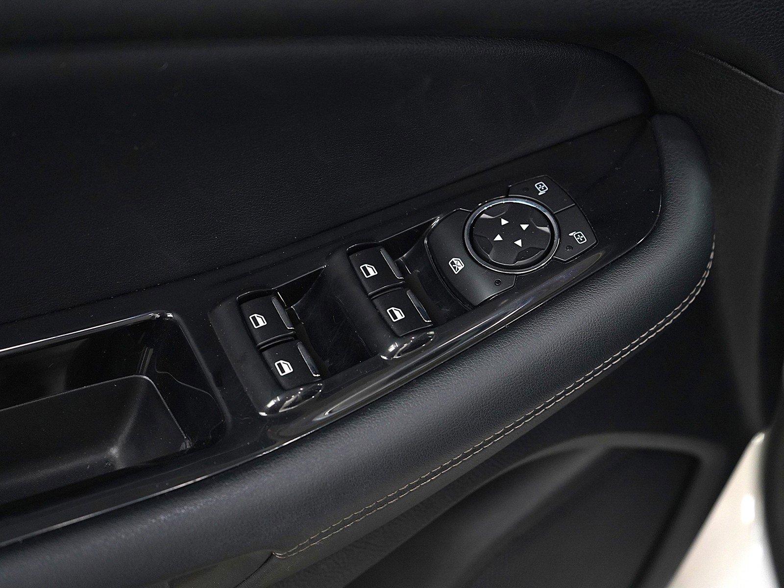 Used 2018 Ford Edge Sport w/ Equipment Group 401A image 20