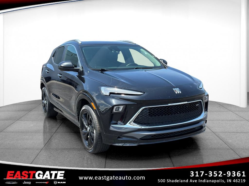 Used 2024 Buick Encore GX Sport Touring AWD/4WD image 1