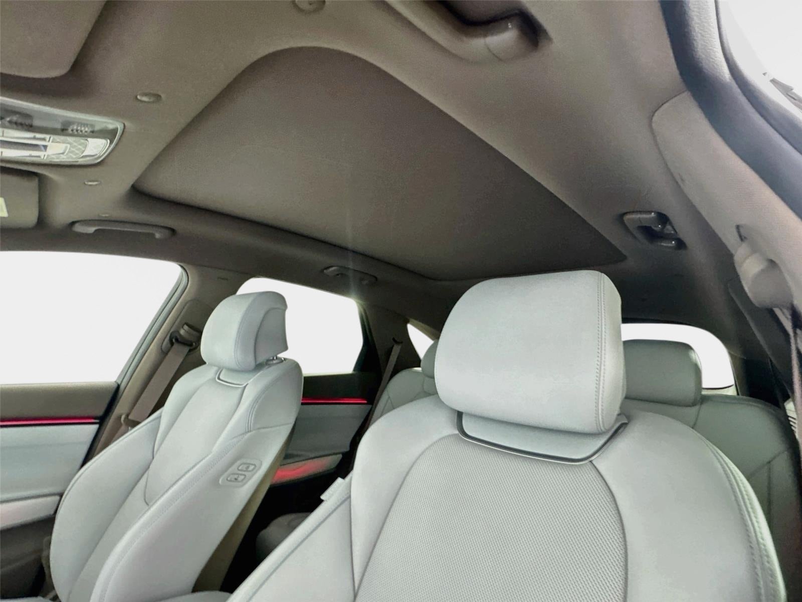 New 2027 Genesis GV70 2.5T Advanced AWD/4WD image 14