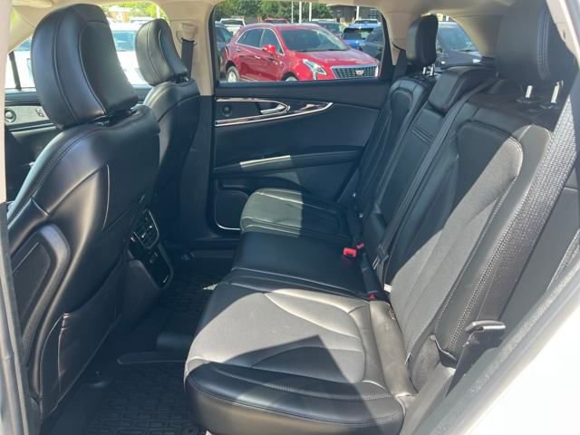 Used 2023 Lincoln Nautilus Reserve w/ Equipment Group 201A image 17