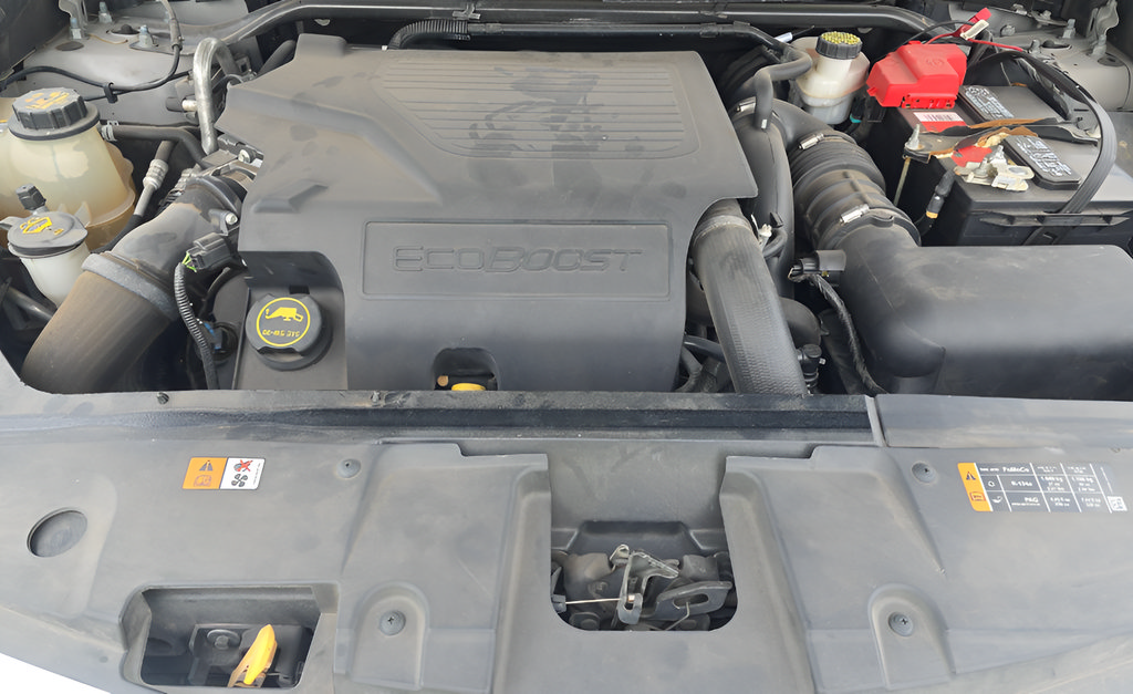 Used 2019 Lincoln MKT AWD image 13