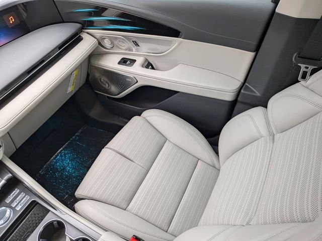 New 2026 Lincoln Nautilus Reserve image 17