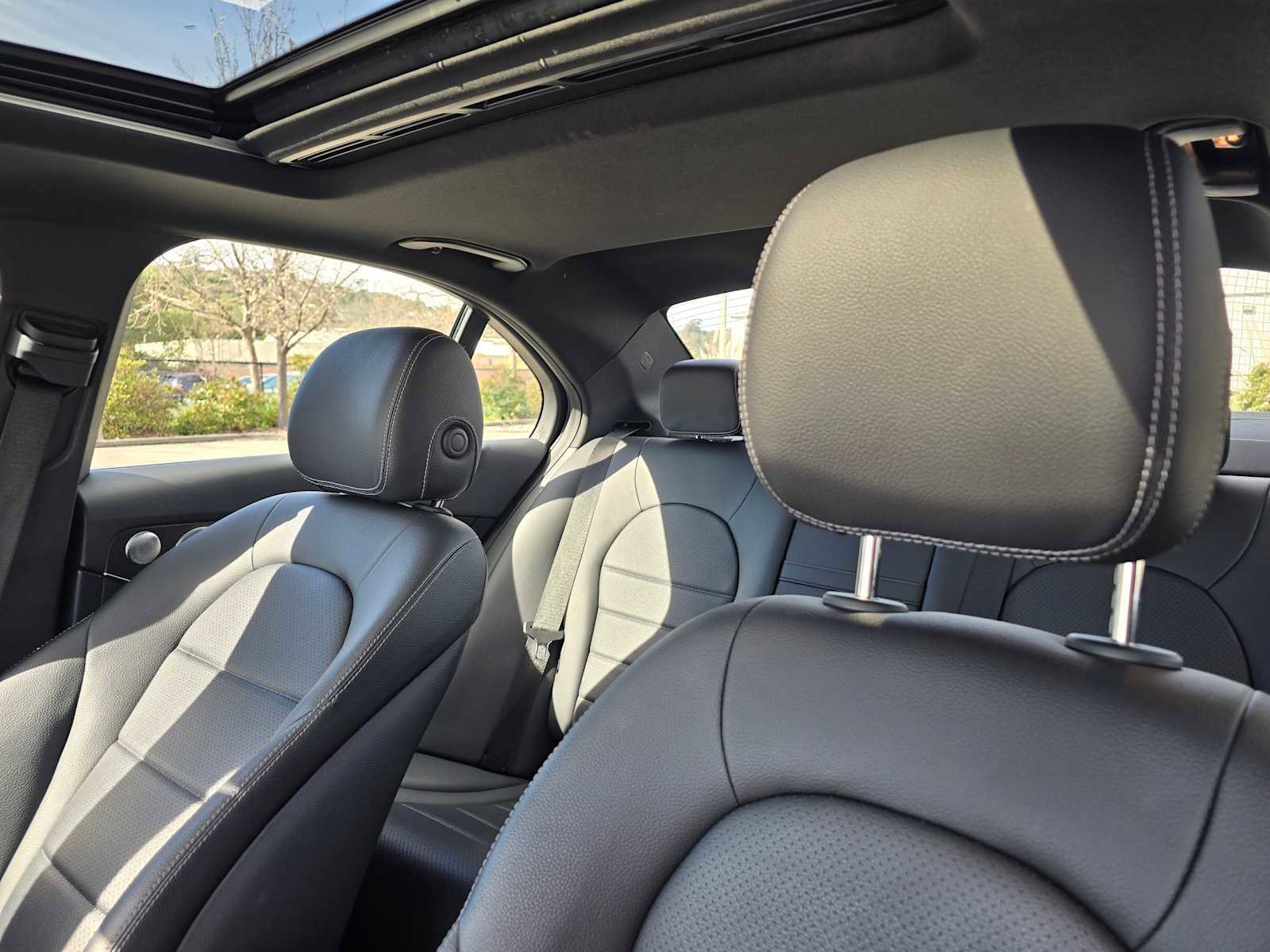 Used 2020 Mercedes-Benz C 300 Sedan image 23