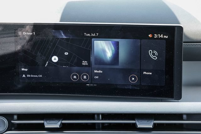 Certified 2025 Hyundai Tucson Limited FWD image 13