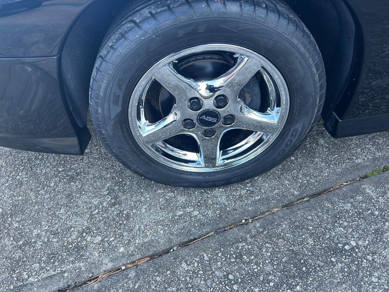 Used 1997 Pontiac Firebird Trans Am w/ Ram Air Performance Pkg image 11