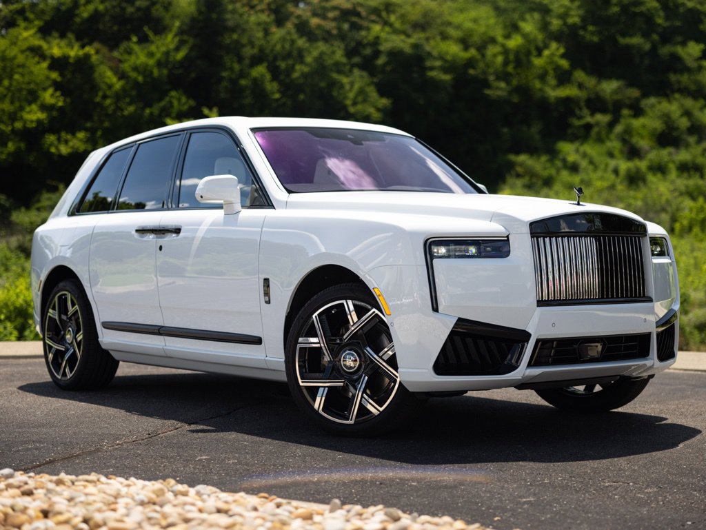 New 2027 Rolls-Royce Cullinan Black Badge AWD/4WD image 11