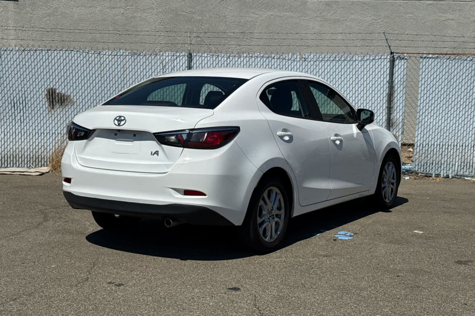 Used 2018 Toyota Yaris iA FWD image 3
