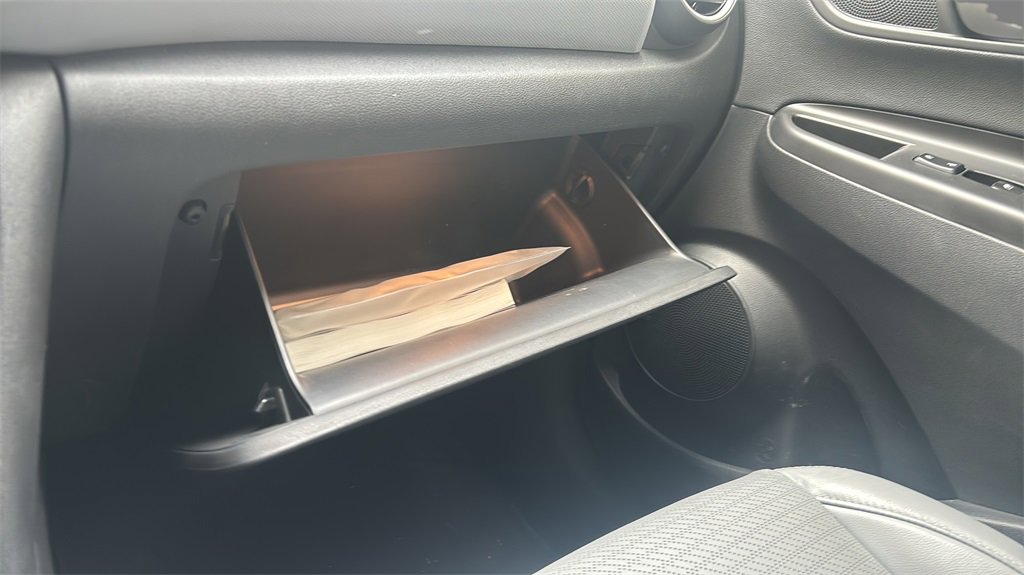 Used 2021 Hyundai Kona Limited w/ Cargo Package image 30