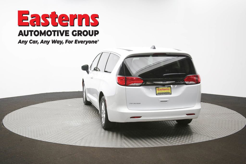 Used 2022 Chrysler Voyager LX image 63