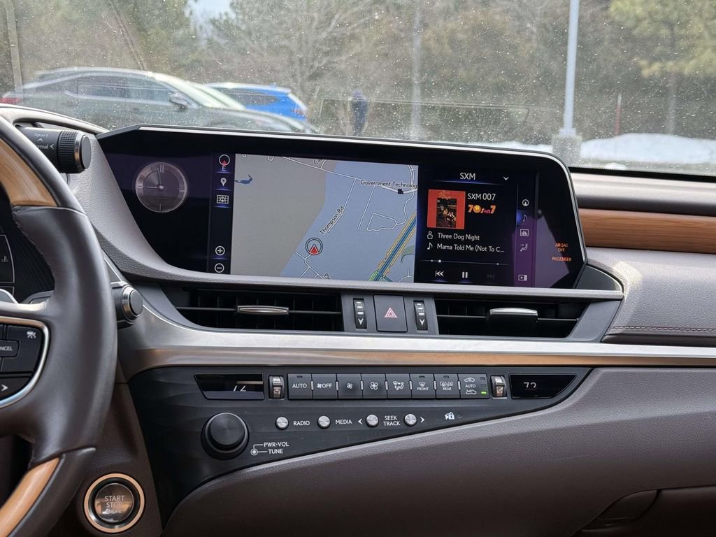 Used 2019 Lexus ES 350 Ultra Luxury w/ Accessory Package 2 image 10