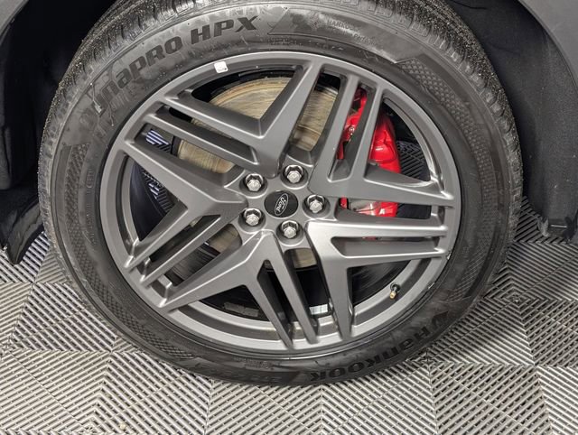 Used 2025 Ford Explorer ST-Line w/ ST-Line Street Pack image 8