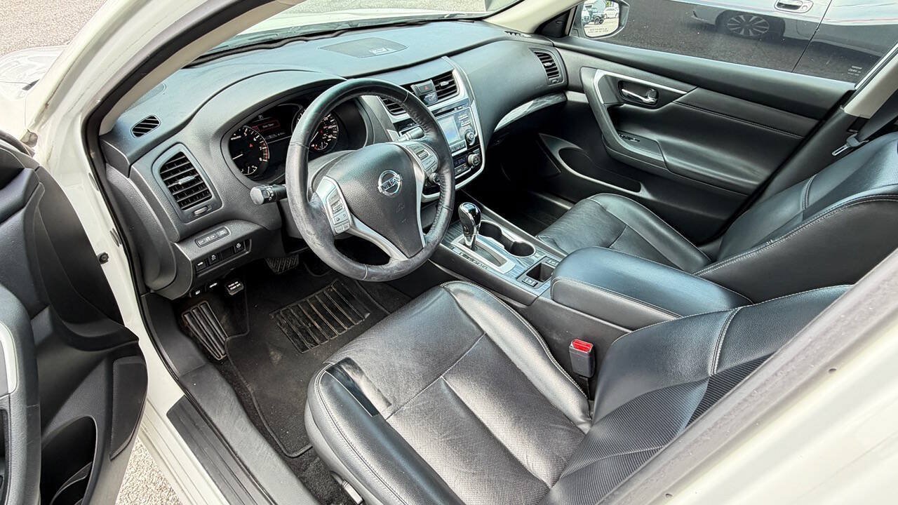 Used 2018 Nissan Altima 2.5 SL FWD image 10