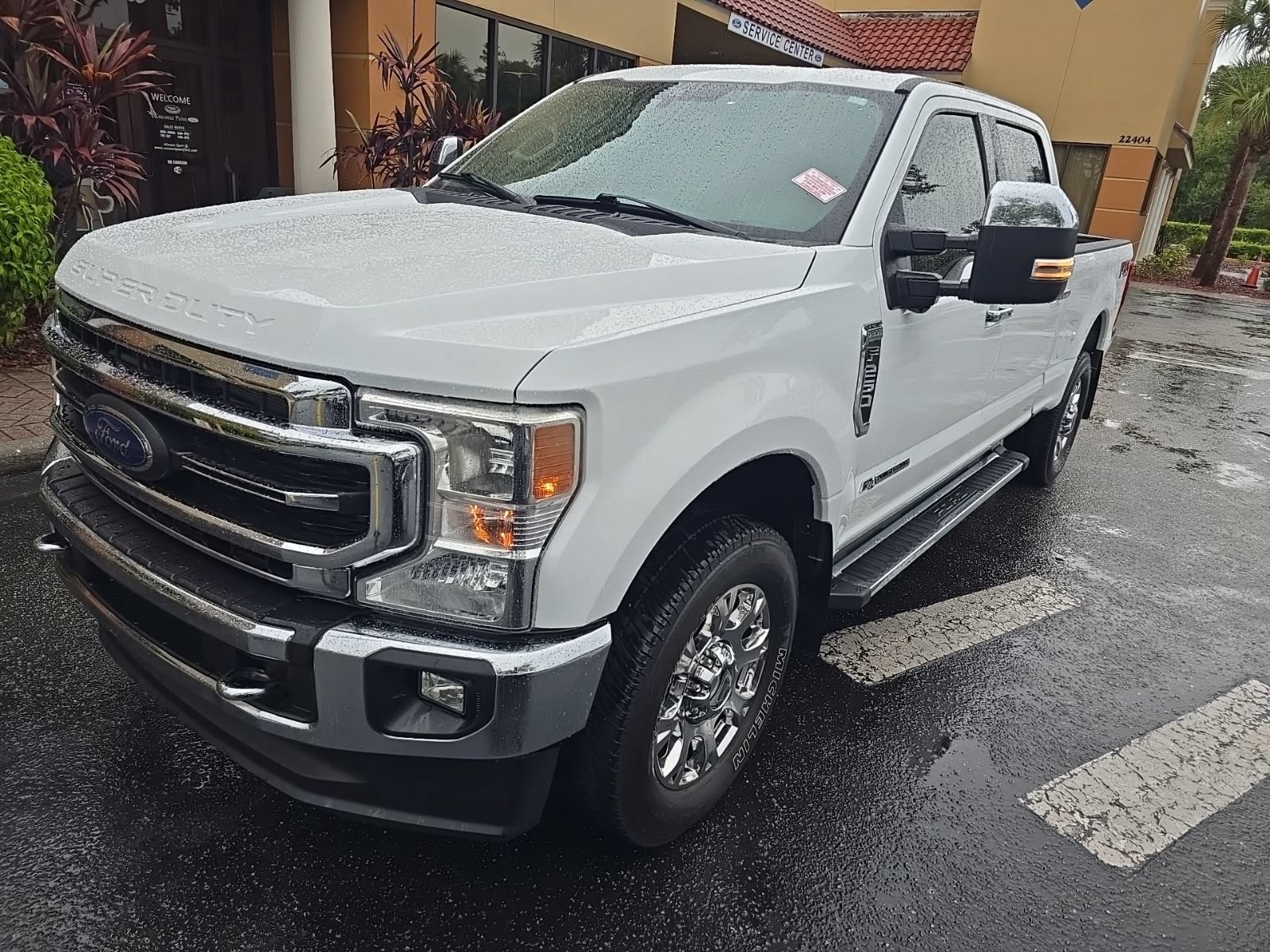 Used 2022 Ford F250 Lariat w/ Lariat Ultimate Package AWD/4WD image 2