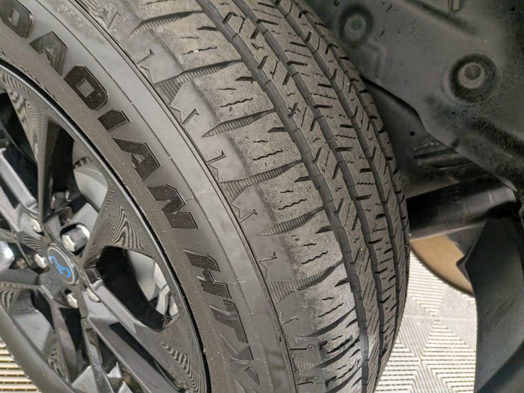 Certified 2025 Jeep Wrangler Unlimited Sahara image 16