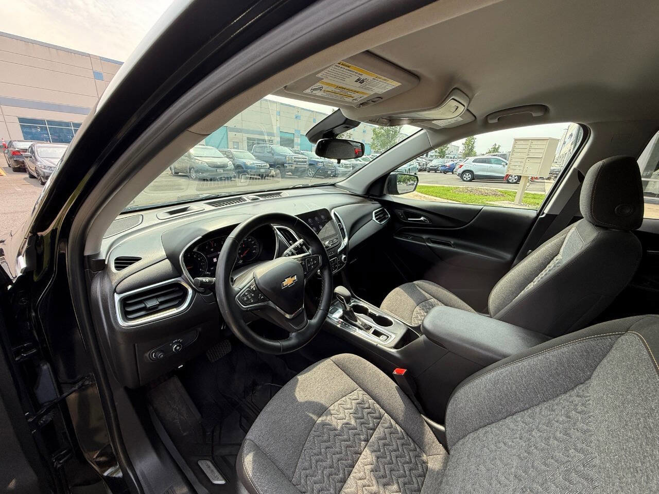 Used 2023 Chevrolet Equinox LT image 14