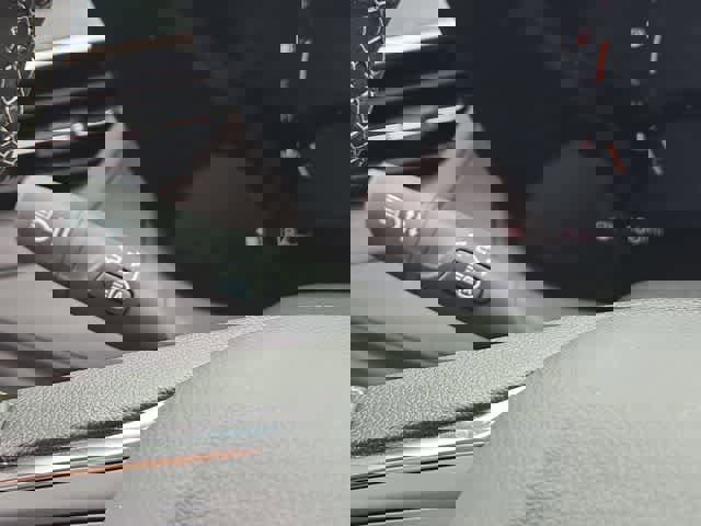 Used 2024 Buick Encore GX Preferred FWD image 25