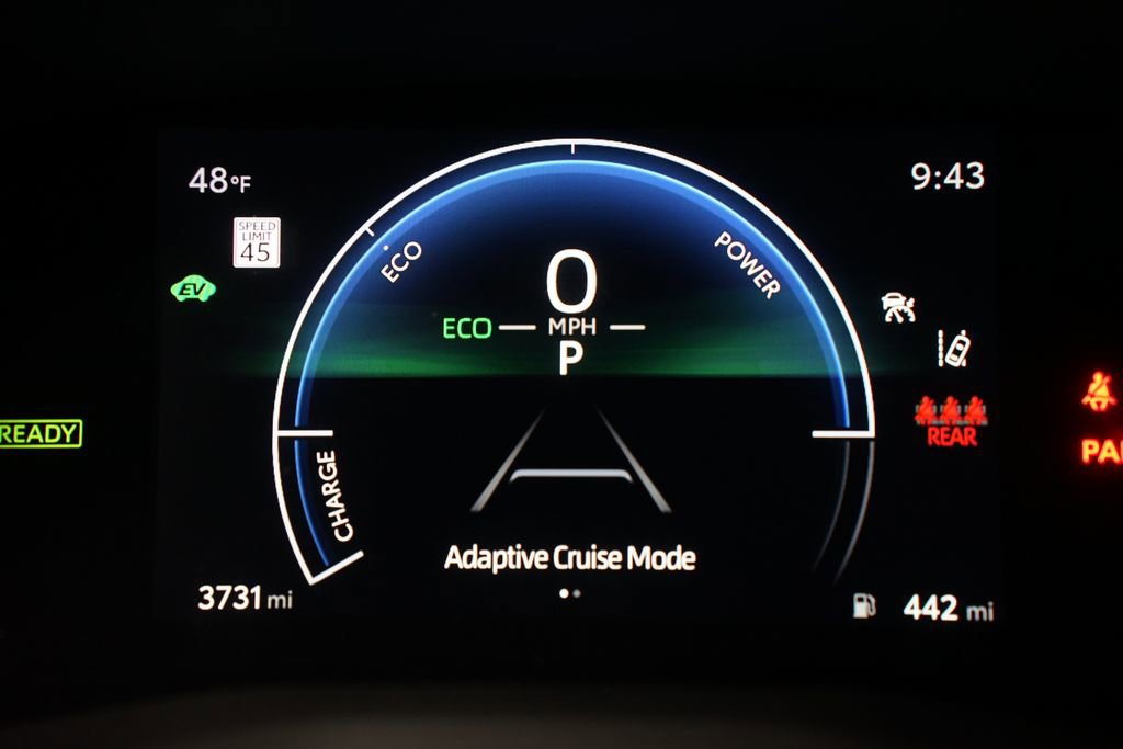 Used 2025 Toyota Camry SE image 17