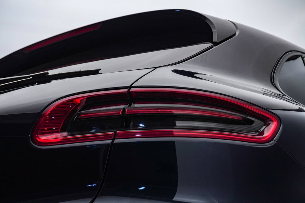 Used 2017 Porsche Macan AWD/4WD image 12