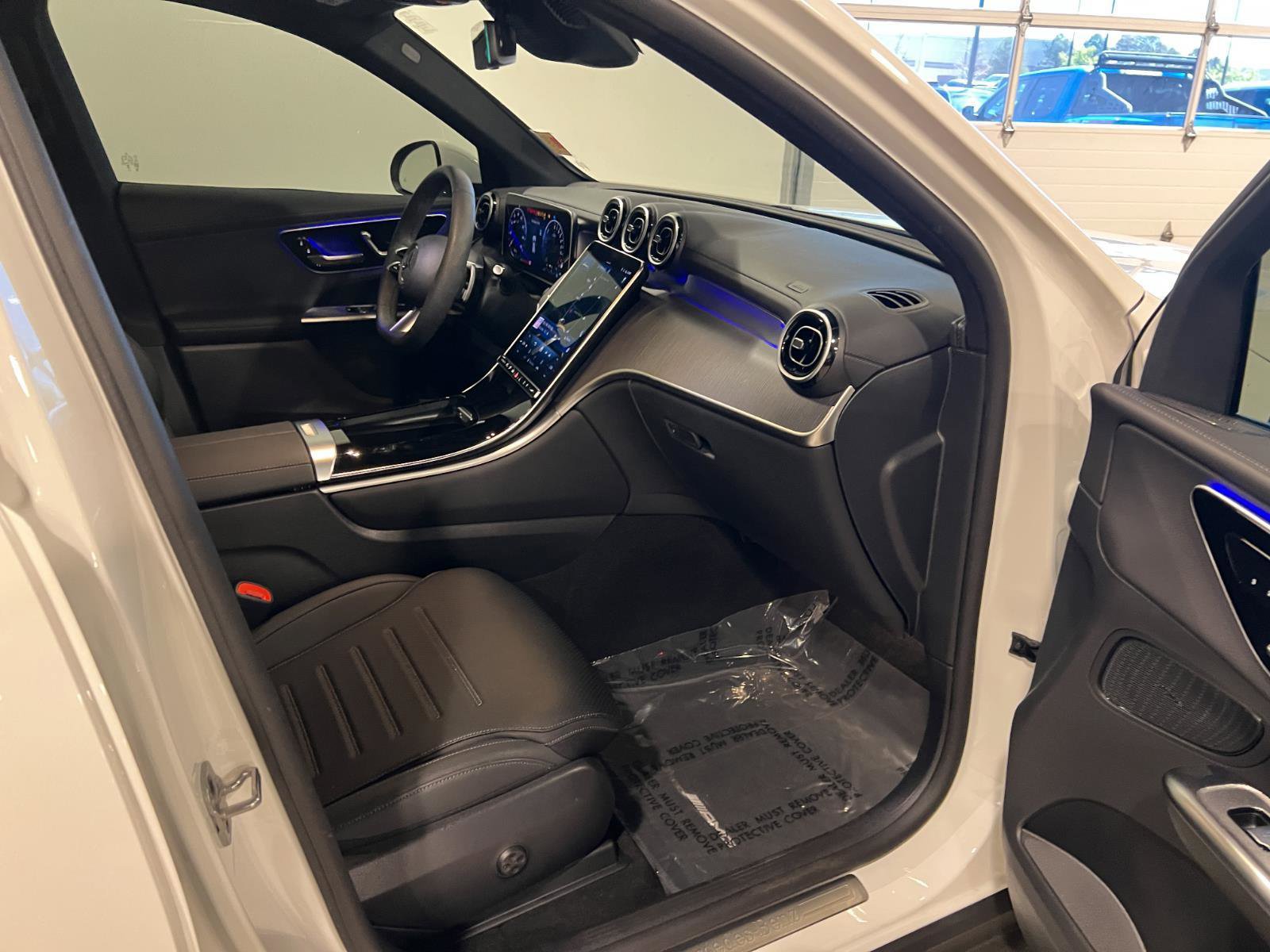 Used 2026 Mercedes-Benz GLC 350e 4MATIC image 41