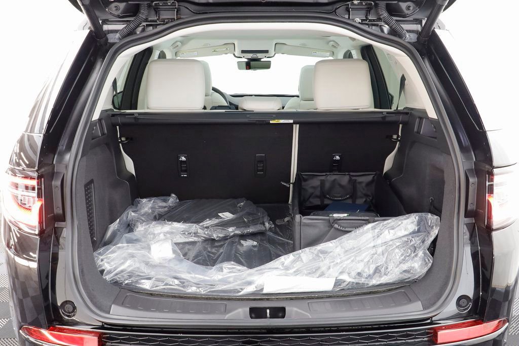 New 2025 Land Rover Discovery Sport S AWD/4WD image 19