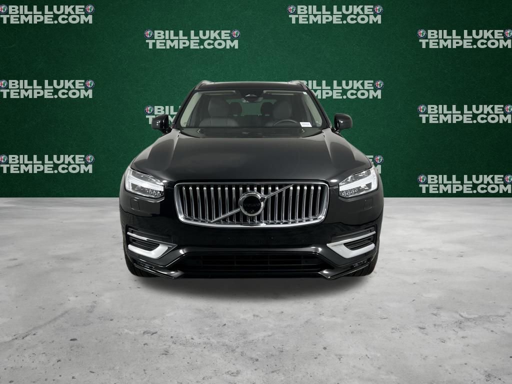 Used 2025 Volvo XC90 B6 Plus image 10