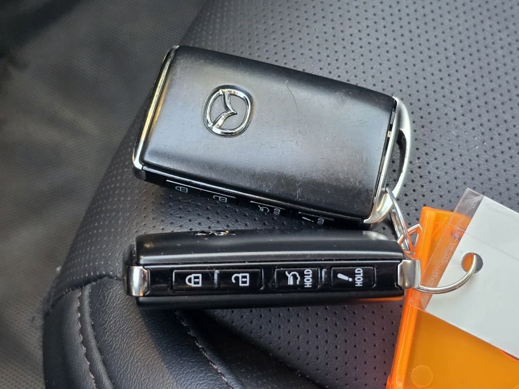 Used 2022 MAZDA CX-30 AWD 2.5 S w/ Premium Package image 34