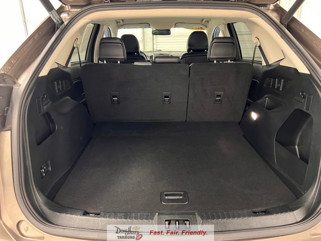 Used 2019 Ford Edge SEL w/ Equipment Group 201A FWD image 35