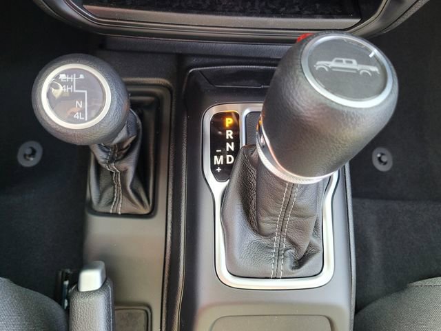 Used 2026 Jeep Gladiator Sport AWD/4WD image 27