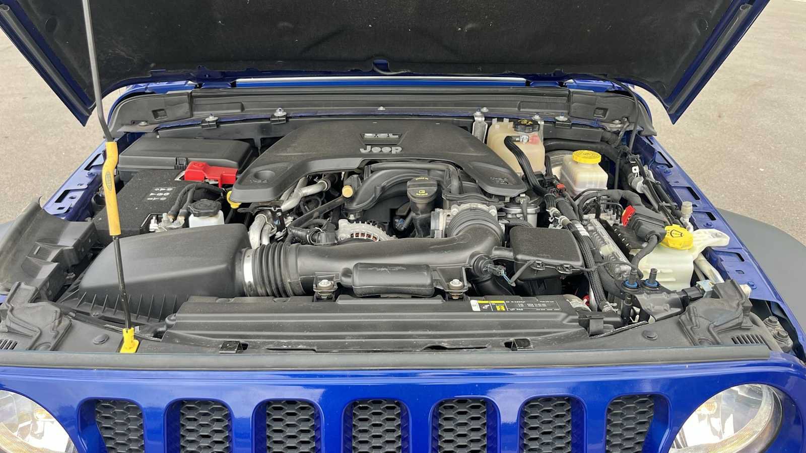 Used 2019 Jeep Wrangler Sport AWD/4WD image 25