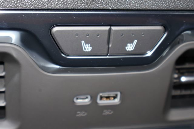 New 2026 GMC Sierra 3500 Denali Ultimate AWD/4WD image 19