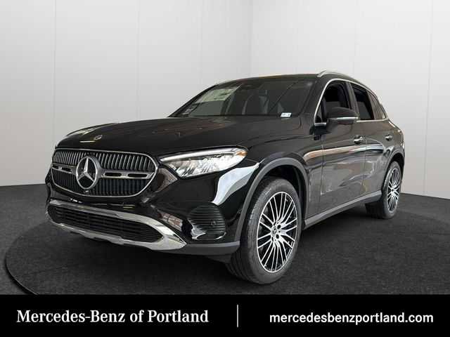 Used 2025 Mercedes-Benz GLC 300 4MATIC image 1