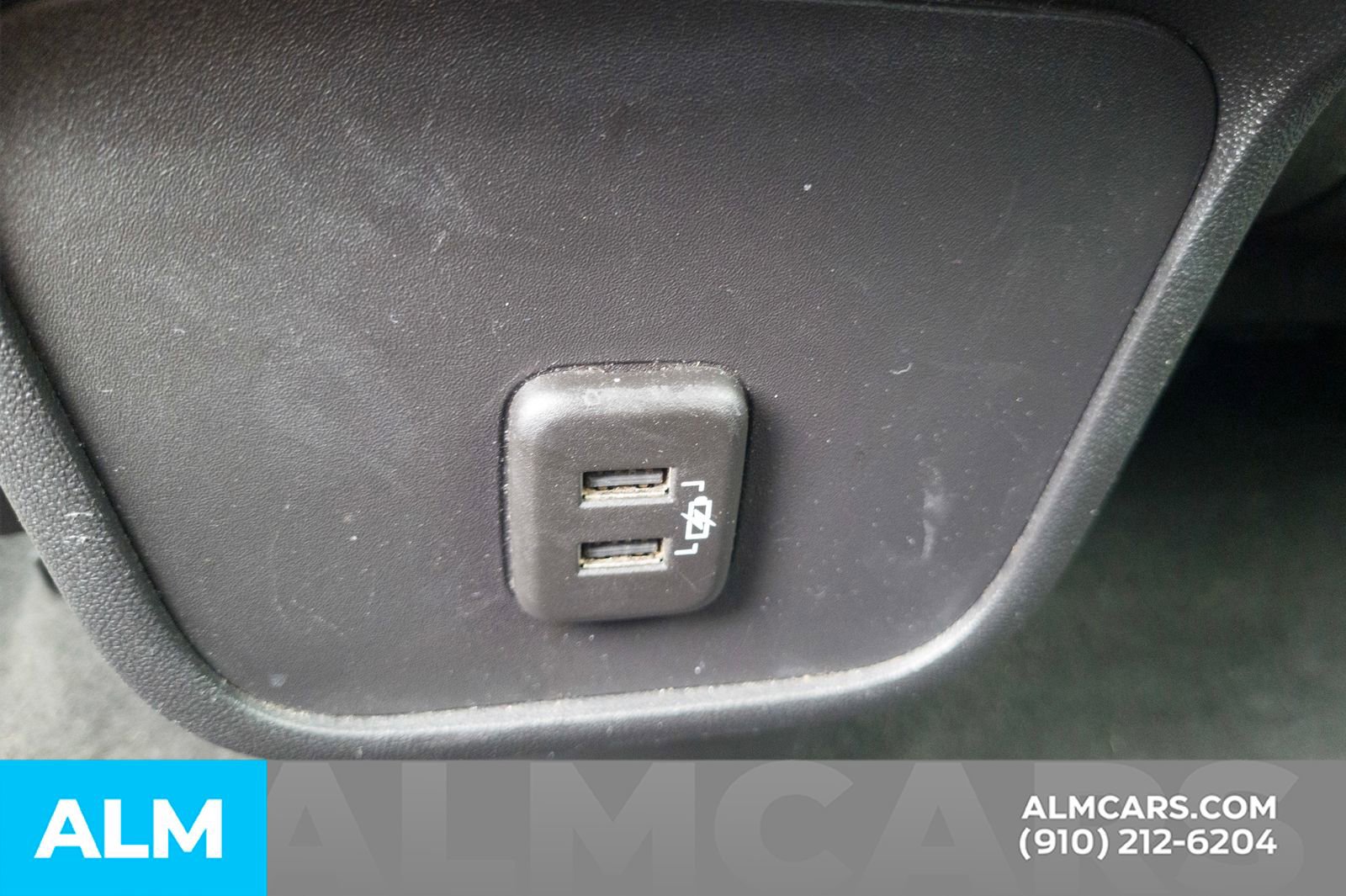 Used 2024 Chevrolet Equinox LT FWD image 23