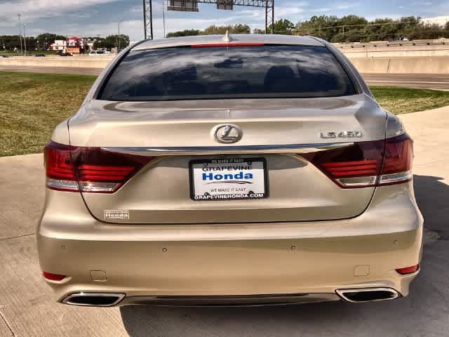 Used 2016 Lexus LS 460 w/ Comfort Package RWD image 6