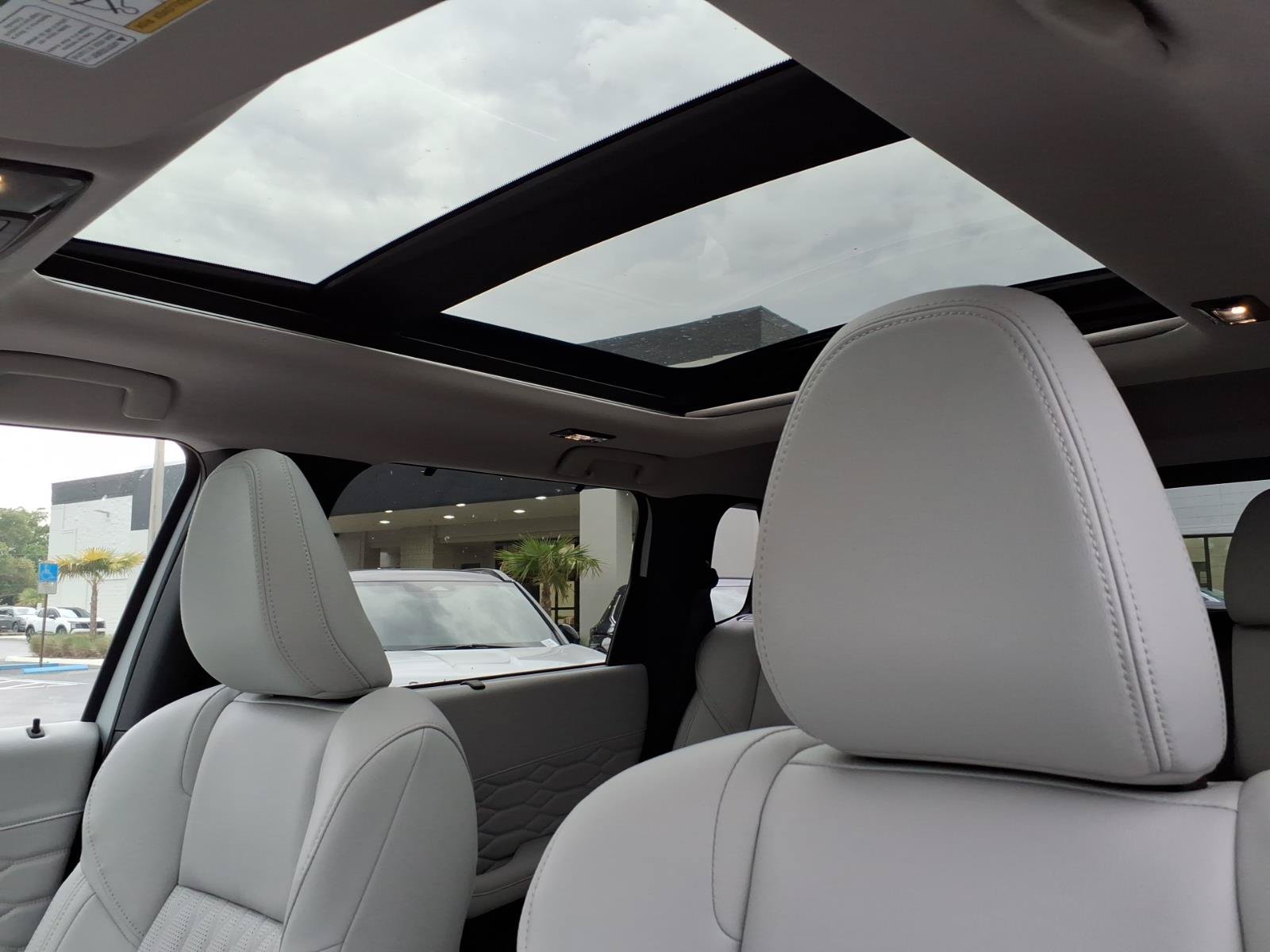 New 2026 Mitsubishi Outlander SEL FWD image 6