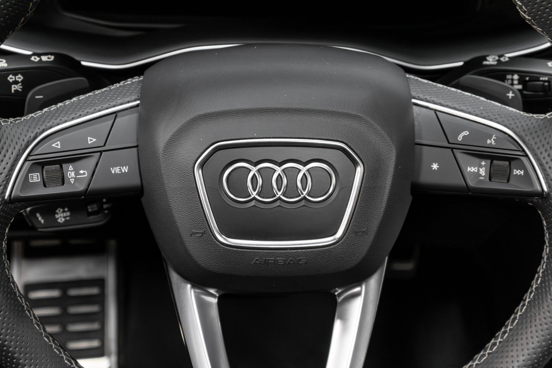 Used 2023 Audi SQ8 Prestige image 56