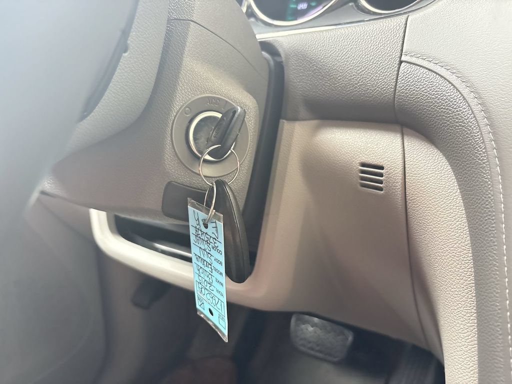Certified 2015 Buick Enclave Convenience FWD image 16