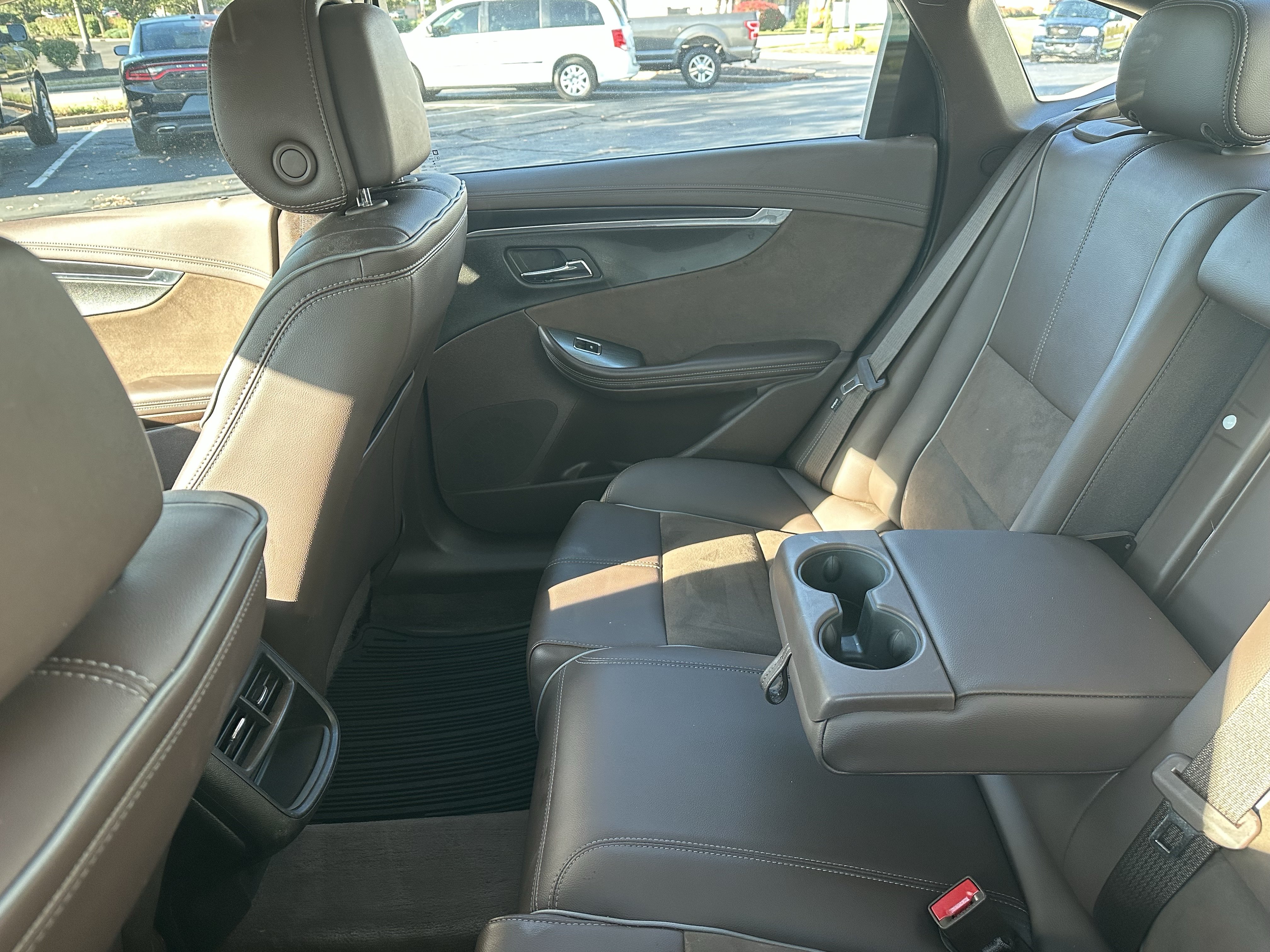 Used 2014 Chevrolet Impala LT w/ Premium Seating Package FWD image 11