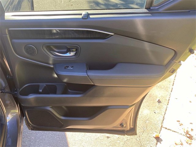 Used 2025 Honda Pilot Elite image 35