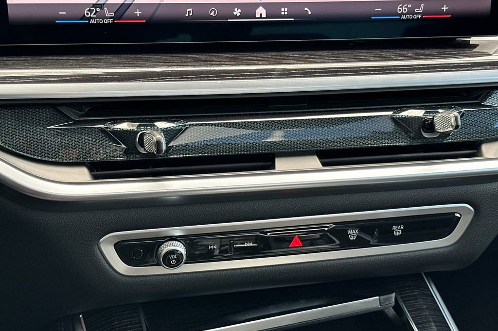 New 2026 BMW X5 xDrive40i w/ M Sport Package image 24