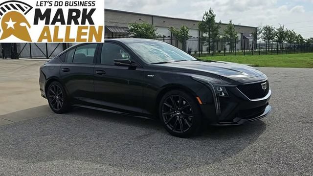 Used 2025 Cadillac CT5 V RWD image 2