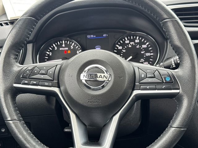 Used 2020 Nissan Rogue SL w/ Premium Package image 16