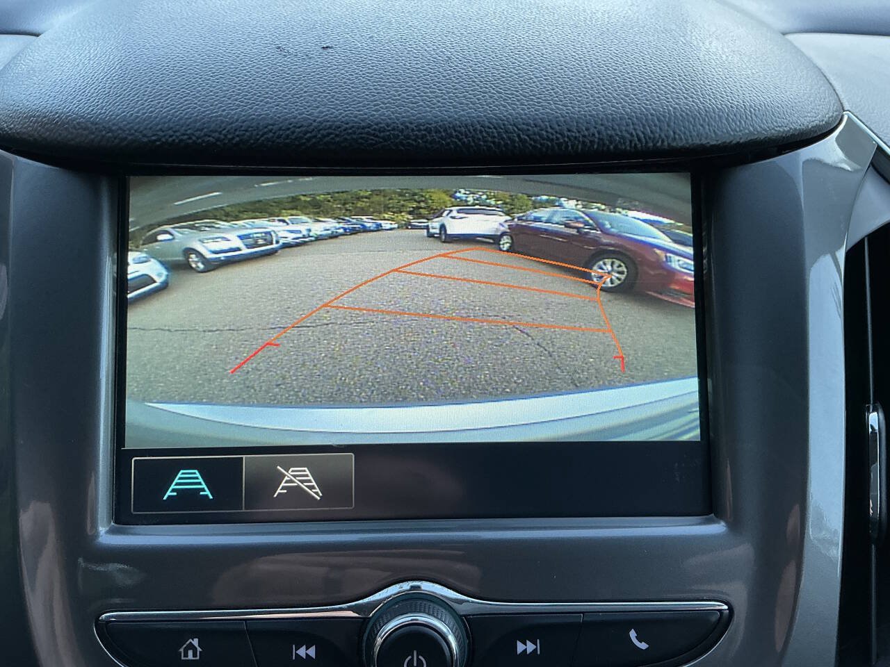 Used 2018 Chevrolet Cruze LT FWD image 22