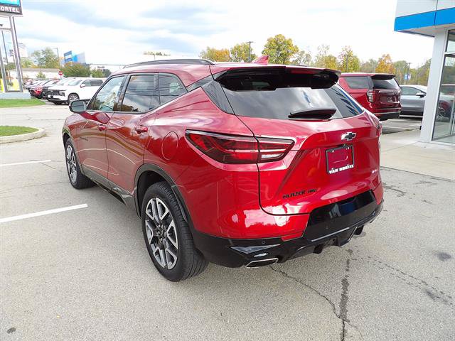 Certified 2023 Chevrolet Blazer RS w/ Enhanced Convenience Package AWD/4WD image 3